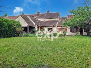 Lamorlaye – Maison en pierre à rénover !