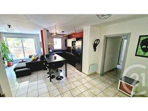 Appartement T3 à louer - 3 pièces - 65 61 m2 - Cavaillon - 84 - PROVENCE-ALPES-COTE-D-AZUR