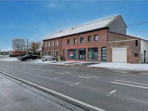 Bureau - commerce à vendre à Crisnée