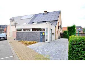 Spacieuse maison avec 4 chambres à Kluisbergen !