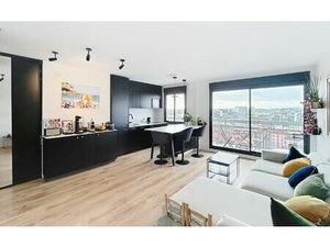 Appartement Paris 14 62 m² T-3 à vendre  730 000 €