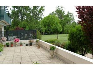 Location appartement  m² T-2 à Gradignan  750 €