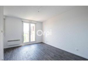 Location appartement  m² T-1 à Limoges  340 €