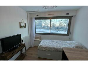 Location appartement  11.22 m² T-1 à Meudon  650 €