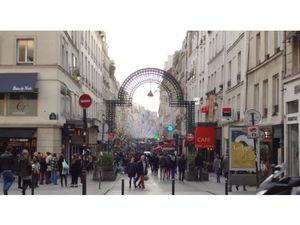 LOCATION PURE - EMPLACEMENT NUMÉRO 1 - 75003 PARIS