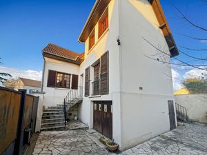 Vente maison 6 pièces  135.00m²  Les Mureaux