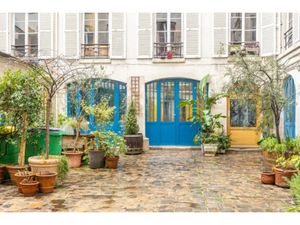 Paris 2e - Joli rez-de-cour de type atelier (avec commercialité) à la lisière du quartier 