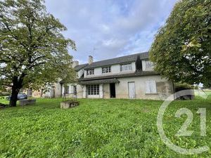 Maison à vendre - 6 pièces - 190 29 m2 - Chateaumeillant - 18 - CENTRE