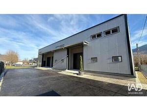 Location Local d'activités 148 m²