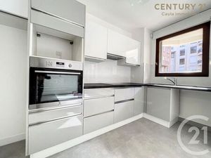 Appartement F2 à louer - 2 pièces - 49 m2 - Puteaux - 92 - ILE-DE-FRANCE
