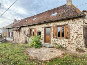 Ensemble de 2 maisons mitoyennes en pierre 209m² + grange  terrain 2000m² 92 000 €