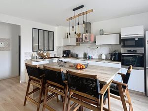 IDRON GOLF - BEAU T3 RECENT RDC AVEC JARDIN ET PARKING