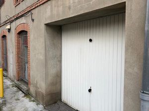 Garage angle rue Riquet et Saint Aubin