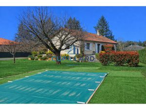 Maison plain-pied avec piscine Commelle-Vernay