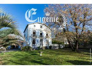 Maison de Maitre 290M² 12 Pièces Parc 1400M² Centre Ville