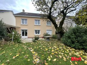 Vente maison - 7 pièces 117 m²