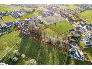 Landelijk gelegen huis met veel potentieel in Ruddervoorde