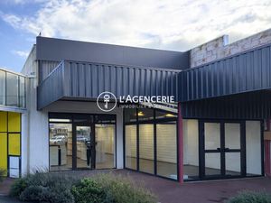 Immobilier Professionnel à louer Le Sequestre