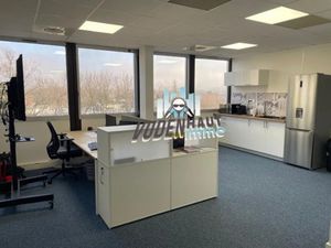 Bureaux Vide 125 m²