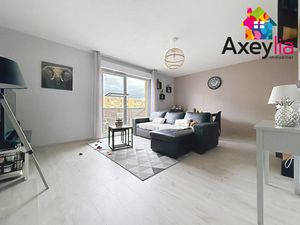 A VENDRE - ROANNE - APPARTEMENT EN DUPLEX AVEC TROIS CHAMBRES  BALCON  TERRASSE  CAVE ET P