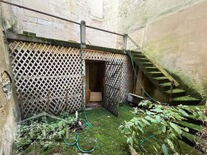 Immeuble à restaurer av local commercial loué