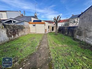 Maison à louer 2 pièces 50.72 m² - Cholet (49) - 610€