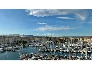 Dernier Étage Avec Vue Panoramiques Port De Fréjus