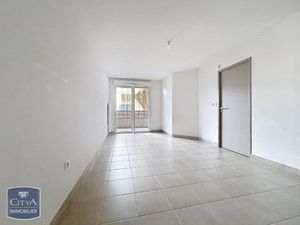 Appartement à louer 2 pièces 41.76 m² - Nîmes (30) - 634€