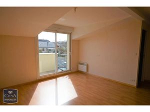 Appartement à louer 2 pièces 37.37 m² - Cholet (49) - 495€