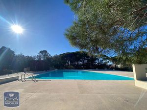 Appartement à louer 3 pièces 72 m² - Fréjus (83) - 1 481€
