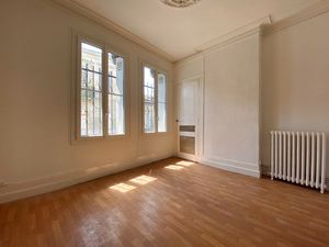 Location Appartement 1 pièce 35m² BORDEAUX 33000