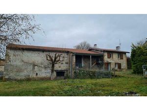 Tarentaise Le Bessat 42660 à15 minutes de Saint Etienne 42100 dans un hameau paisible ferm