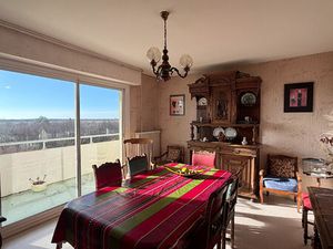 Appartement 4 pièces avec balcon