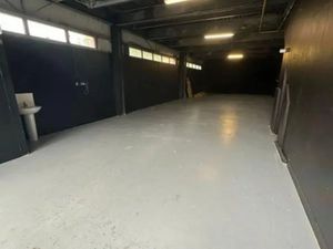 Local d'activités de 270m²