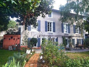 Maison ancienne de 177 m² à Melle