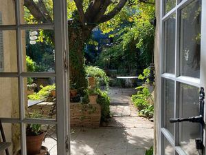 Aimargues Maison de ville des années 30 et bureau indépendant