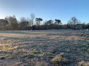 Terrain à bâtir à Houeillès (47420)