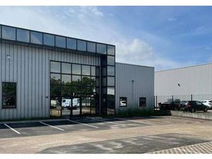 Local d'activités à louer