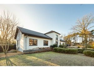 Huis te koop in Brasschaat met 5 slaapkamers