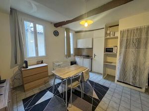 Avignon Intra muros - immeuble de rapport de 4 studis loués