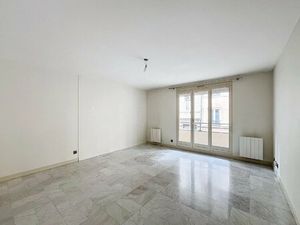 T4 proximité Quai du Rhône