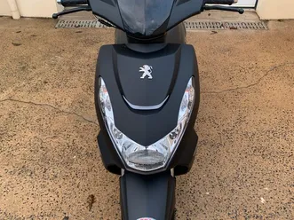 scooter peugeot kisbee black édition