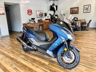 2020-kymco-x-town-300i