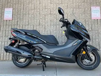 2020-kymco-x-town-300i-abs