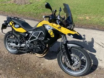 bmw-f-650-gs-twin-sondermodell-flache-sitzbank