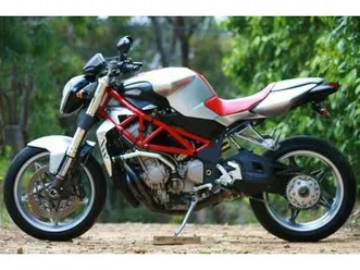 mv-agusta-brutale-910s-2007-model