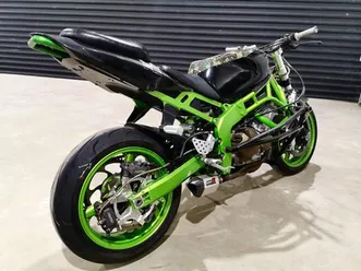 kawasaki-636-stunt-zx6r-ninja