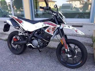 vendo-ksr-moto-tr-125-sm-efi-2017