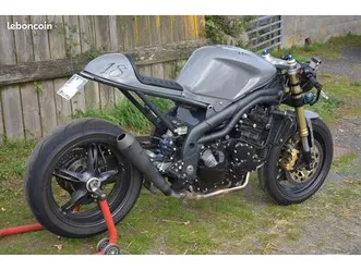 triumph-speed-triple-1050-cafe-racer