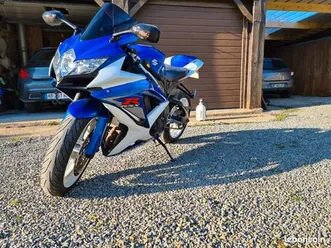 suzuki-gsxr-750-2010